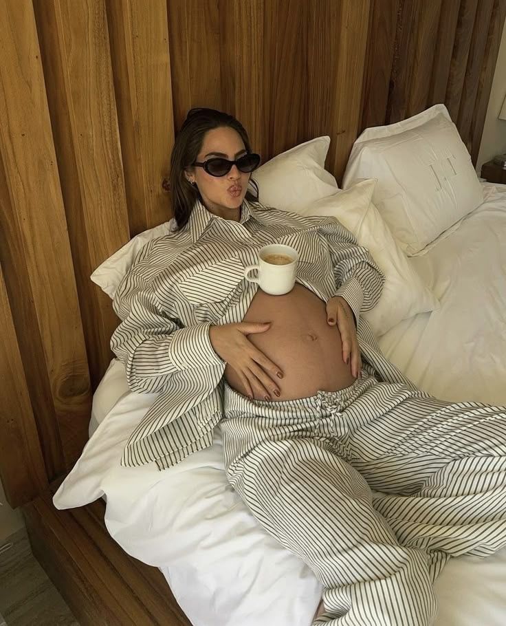 Zwangerschapscravings: waarom je opeens zó’n zin hebt in chocolademelk met slagroom